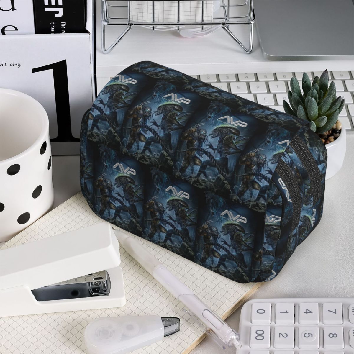 Alien Vs Predator Game Pencil  - Office Supply Vs Stationery 评论和价格